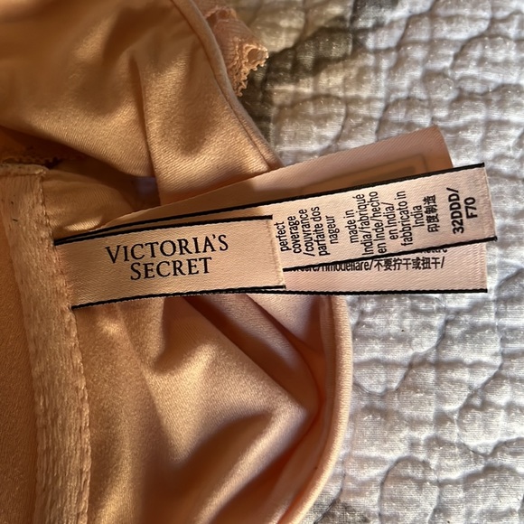 Victorias Secret Perfect Coverage Racerback Lace - Picture 3 of 3